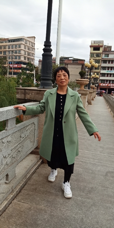 小玲的第一张照片--湖南交友中心