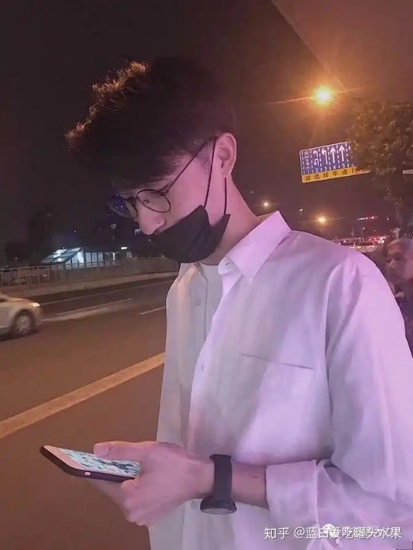 情圣的第一张照片--湖南交友中心